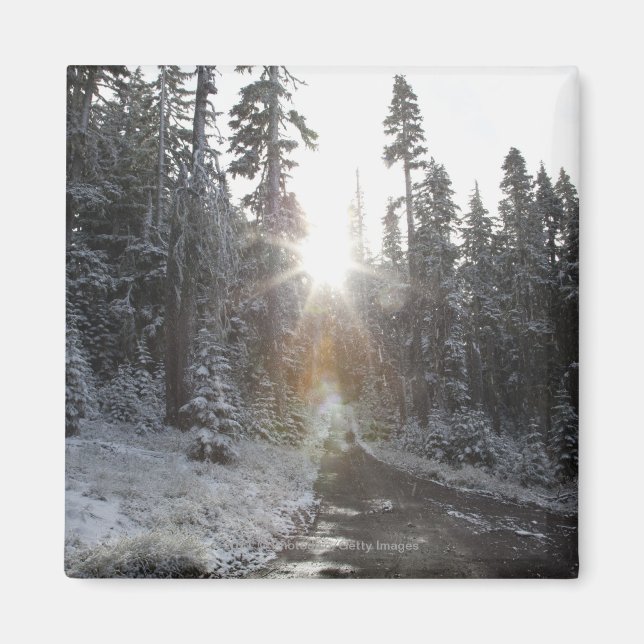 Imán Carretera de tierra nevada que va al sol (Frente)