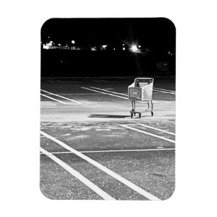 Imán Carrito de Compras Abandonado en un Estacionamient