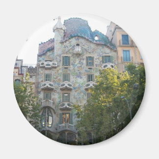 Imán Casa de estilo Gaudí en Barcelona