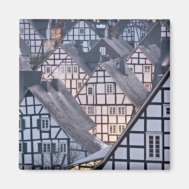 Imán Casas de entramado de madera en Freudenberg, Alema (Frente)