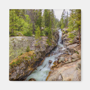 Imán Cascada de cascada y río