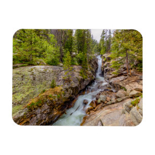 Imán Cascada de cascada y río