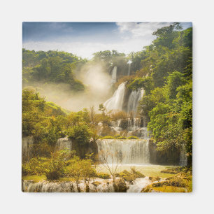 Imán Cascada el   Tailandia de Thi Lor Su