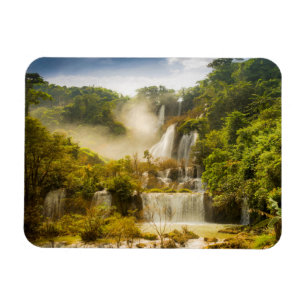 Imán Cascada el Tailandia de Thi Lor Su