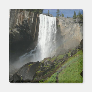 Imán Cascada Vernal I en el Parque Nacional Yosemite