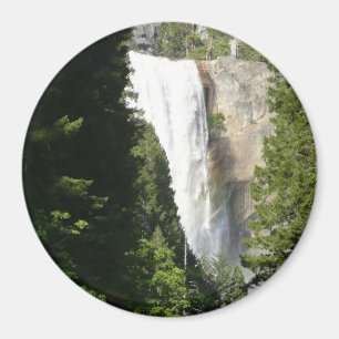 Imán Cascada Vernal II en el Parque Nacional Yosemite