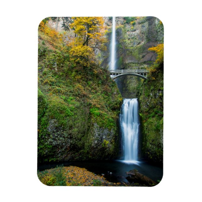 Imán Cascadas Multnomah en otoño en la garganta de Colu (Vertical)