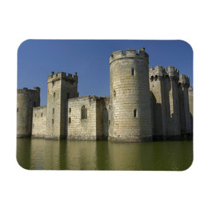 Imán Castillo Bodiam (1385), reflejado en foso, Este