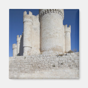 Imán Castillo Penafiel, contiene Museo del Vino