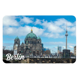 Imán Catedral de Berlín y torre de televisión en Berlín