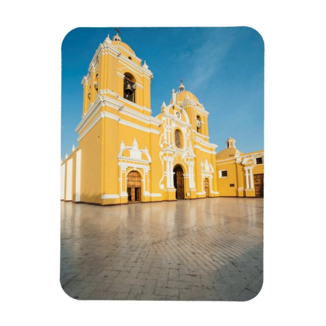 Imán Catedral de Trujillo, Trujillo, Perú (Vertical)