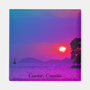 Imán Cavtat, vista de Croacia del filtro de púrpura del