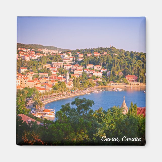 Imán Cavtat, vistas a la ciudad de Croacia desde el mau (Frente)