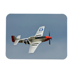 Imán Caza P-51D Mustang con marcas del Día D volando