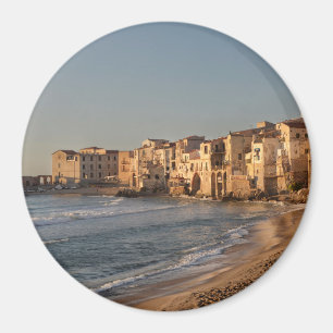 Imán Cefalu, ciudad de la playa en Sicilia