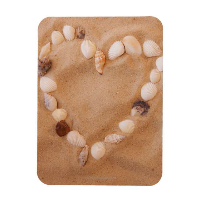 Imán Cercano a la forma del corazón de conchas en la ar (Vertical)