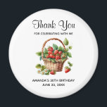 Imán Cesta linda llena de fresas Fiesta Gracias<br><div class="desc">Un imán con una fresca vibración veraniega. Un bonito ilustracion con fresas recién recolectadas llenando una canasta de mimbre pintoresca.</div>
