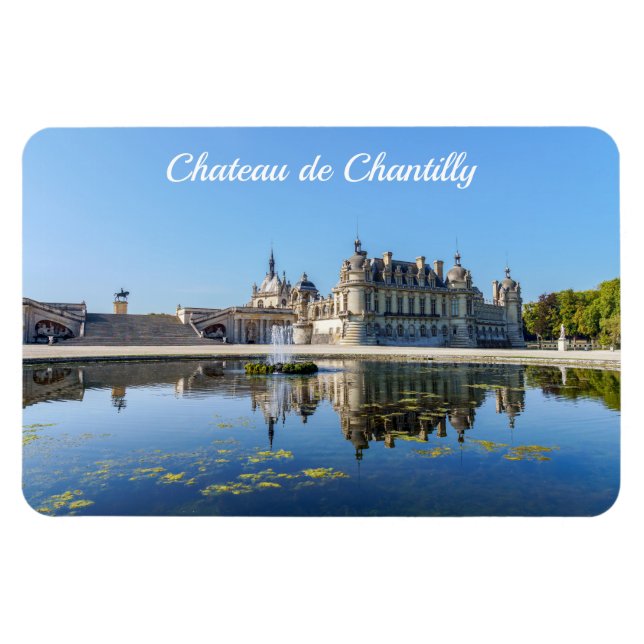 Imán Chateau de Chantilly con reflexión en un estanque (Horizontal)