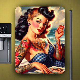 Imán Chica de playa tatuada vintage