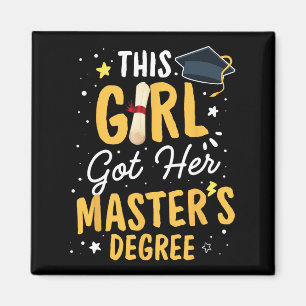 Imán Chica Obtuvo Su Maestría En Graduación.