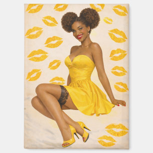 Imán Chica Pin-Up Afro Glam Retro con Vestido Amarillo