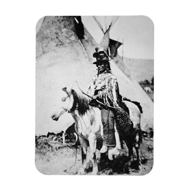 Imán 'Chief Looking Glass', c.1875 (foto de abajo) (Vertical)