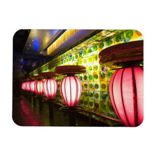 Imán China, Shanghái. Bar en el barrio Xin Tian Di