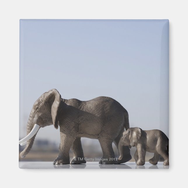 Imán Cielo azul de fondo de la familia Elephant (Frente)