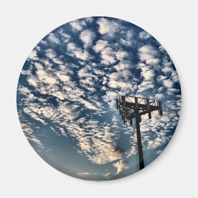 Imán Cielos azules con nubes dispersas - HDR (Frente)