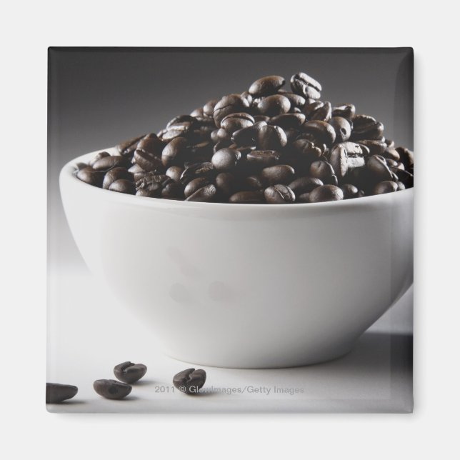 Imán Cierre de un bol lleno de granos de café (Frente)