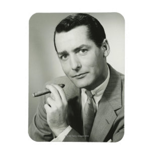 Imán Cigarro que fuma del hombre de negocios