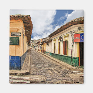 Imán Cobblestone Street in Guatemala