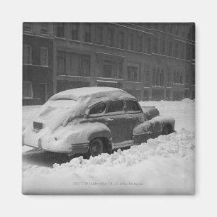 Imán Coche capsulado nieve en la calle B&W