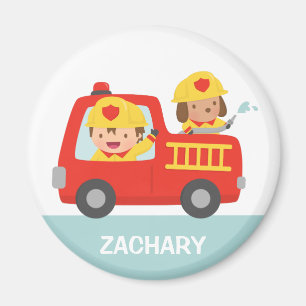 Imán Coche de bomberos rojo con el muchacho y el