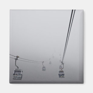 Imán Coche por cable Ngong Ping en densa niebla