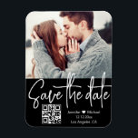 Imán código qr foto boda blanco negro guardar la fecha<br><div class="desc">código qr letra blanca moderna escritura a mano boda de fondo negro foto Guardar el imán de fecha, personalizado. puede cambiar el color de fondo y el color y estilo del tipo de letra.</div>