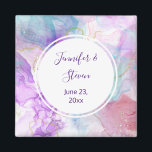 Imán Colores morados, verdes y rosados de color elegant<br><div class="desc">Un imán con una bella pintura artística. Creado con tintas de alcohol que fluyen. Colores morados,  verdes y azules fluyendo juntos. Las cintas onduladas de oro se mezclan con estos suaves colores suaves.</div>