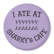 COMÍ EN EL CENTRO DE CAFÉ DE SHARKY
