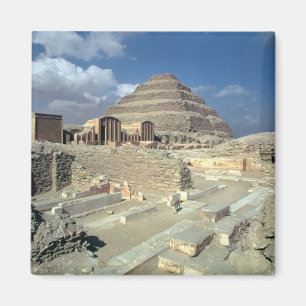 Imán Complejo de Djoser incluyendo la pirámide de pasos