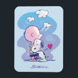 Imán Confort y seguridad | Charlie y Snoopy Hug<br><div class="desc">Echa un vistazo a este diseño super lindo de cacahuetes con Charlie Brown y Snoopy.</div>