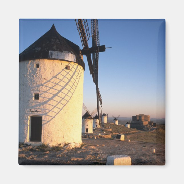 Imán Consuegra, La Mancha, España, molinos de viento (Frente)