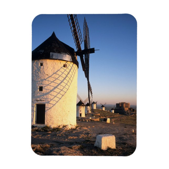 Imán Consuegra, La Mancha, España, molinos de viento (Vertical)