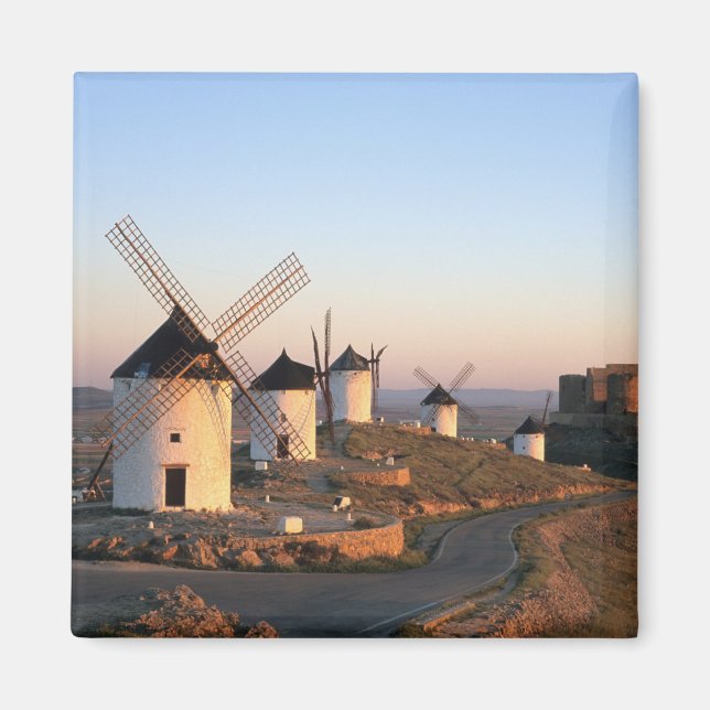 Imán Consuegra, La Mancha, España, molinos de viento (Frente)