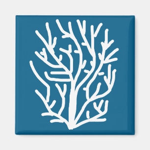 Imán Coral blanco sobre vida acuática azul