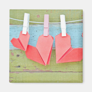 Imán Corazón de papel que cuelga en la cuerda para