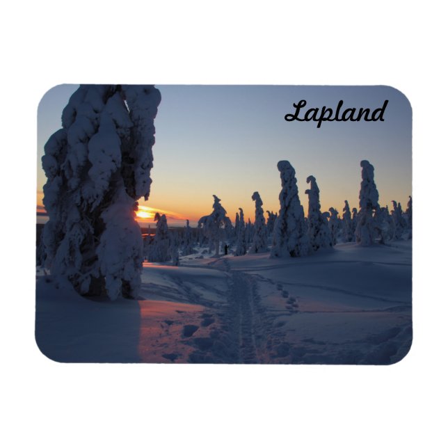 Imán Couché de soleil sur la forêt enneigée en Laponie (Horizontal)