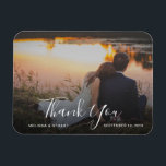 Imán Crea tu propia foto del Boda de Gracias<br><div class="desc">Crea tu propia foto Gracias imán Boda. Envíe esta tarjeta de agradecimiento muy personal a todos sus invitados bodas. Añade tu propia foto y texto,  tus nombres y fecha.</div>