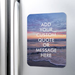 Imán Crear su propia cotización<br><div class="desc">Crea tu propio imán de presupuesto personalizado. Personalice este imán con la moderna tipografía minimalista y el paisaje de las olas oceánicas que se elevan al sol.</div>