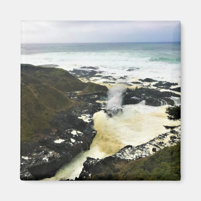 Imán Cuerno de spouting, Cabo Perpetua, Costa de Oregón (Frente)