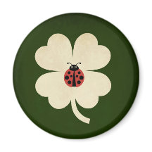 Curiosa Green Lucky Ladybug Shamrock